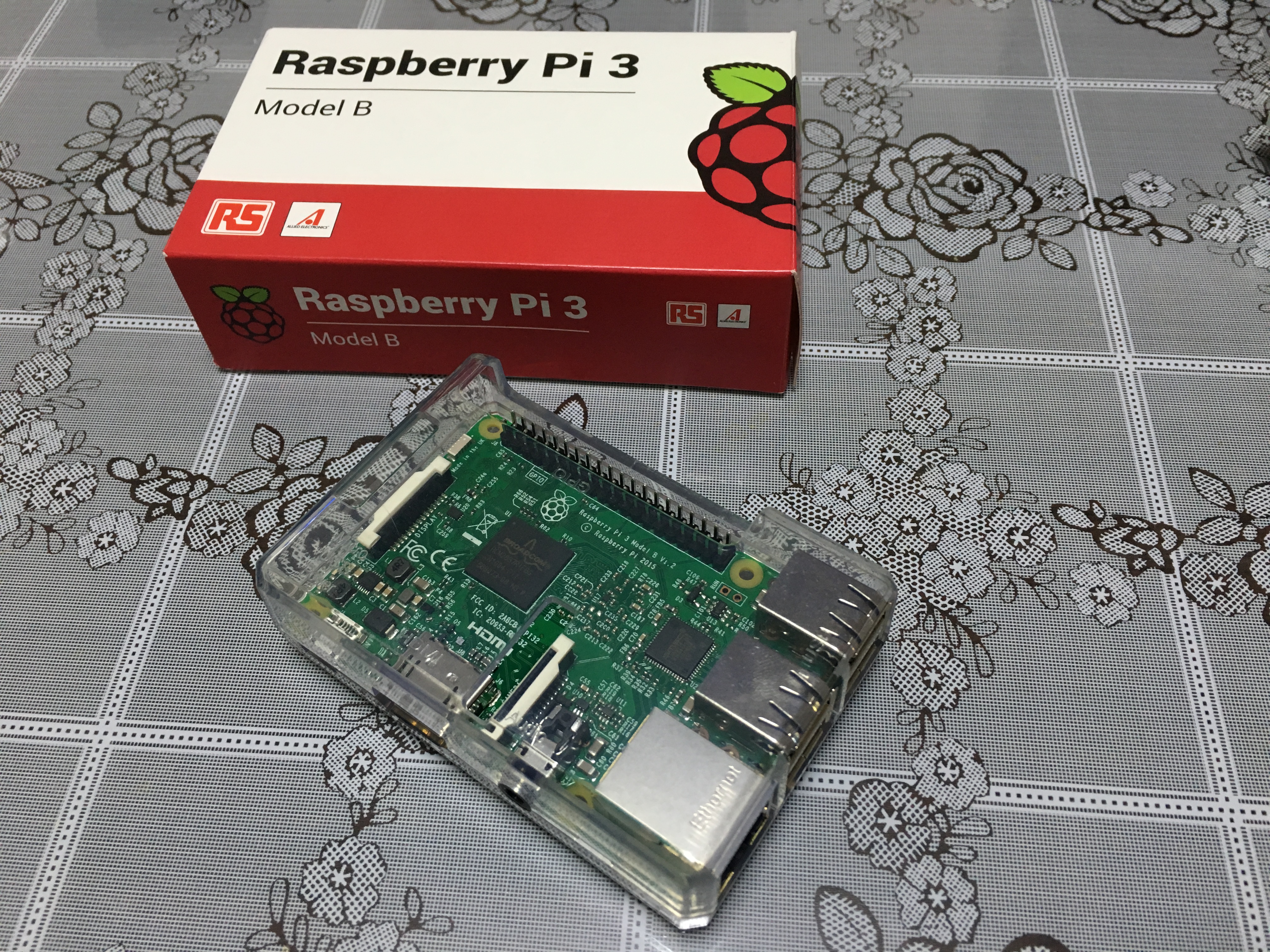 Raspberry Pi 3をMacでインストールして起動するまで